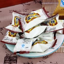 个地特产小饰品