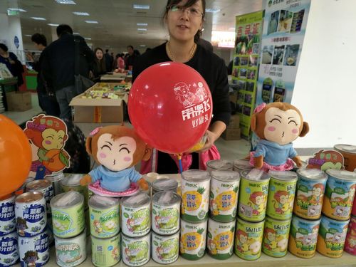长春西站农副土特产品展销会首日火爆开启，地道风味引燃寒冬